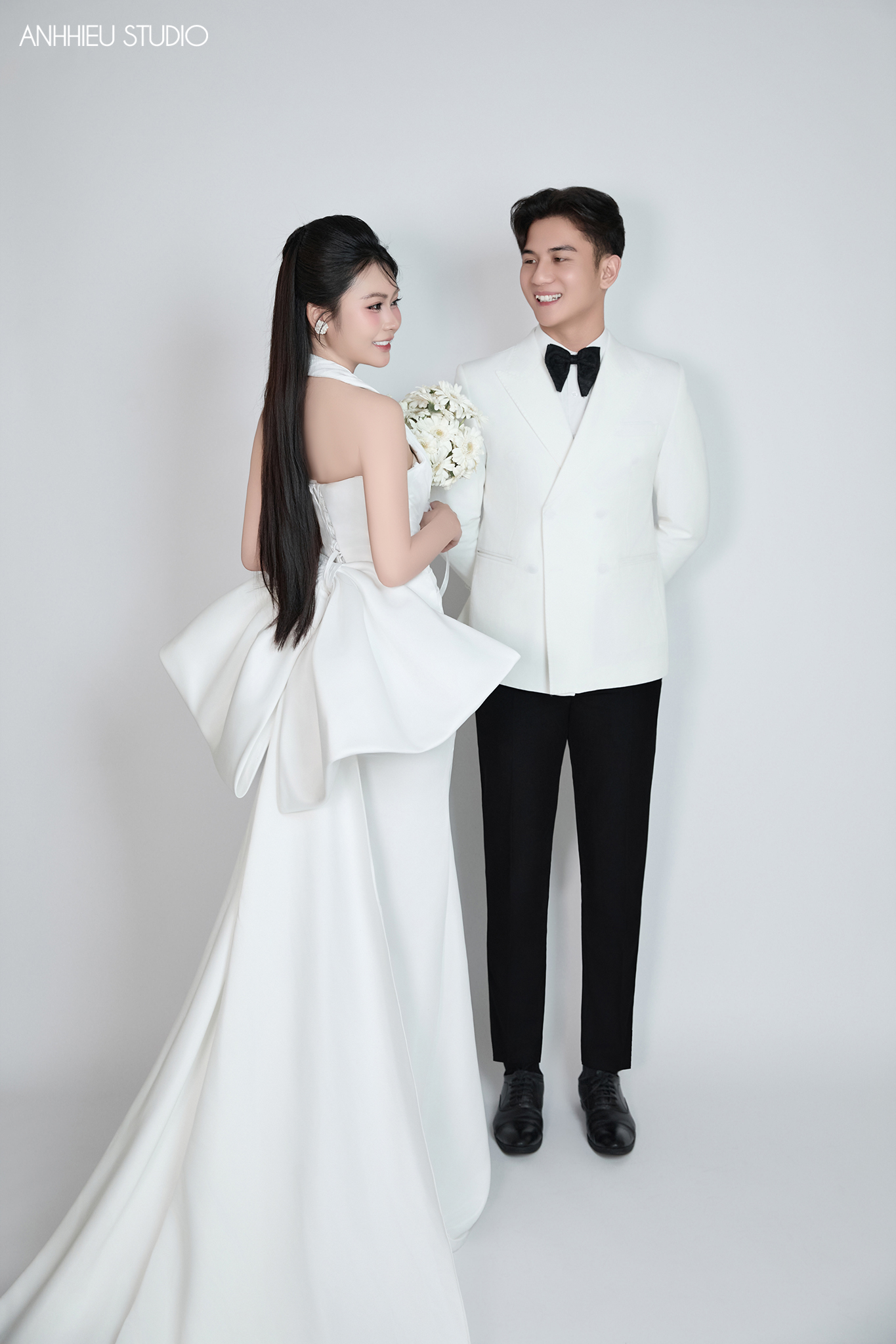 3 (4)